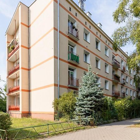 Roomy Apartment Oczapowskiego In Bielany By Noclegi Renters ワルシャワ エクステリア 写真
